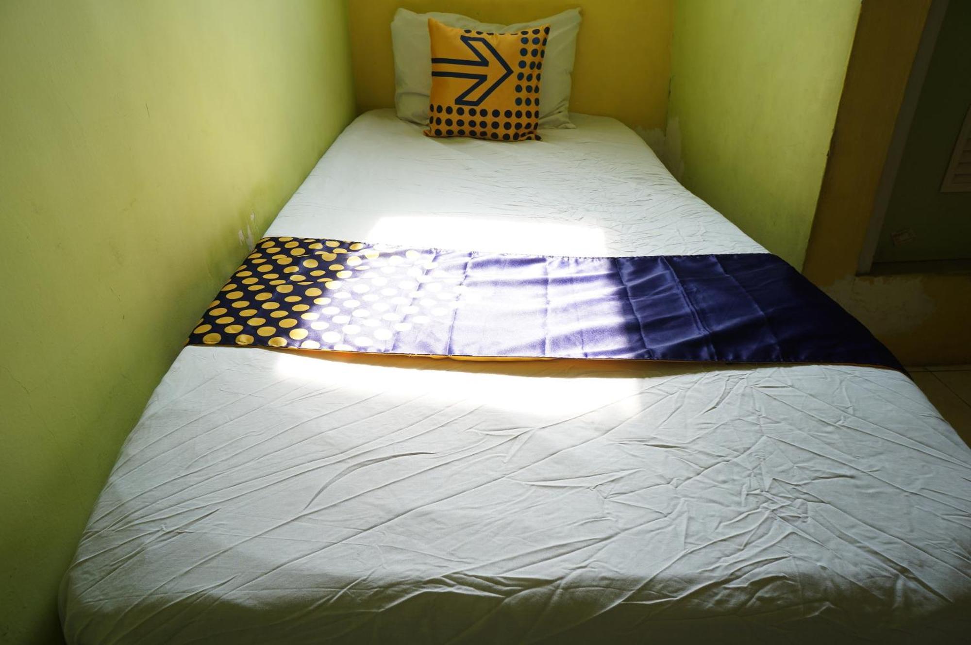 Spot On 93611 Kost Pak Suyatno Syariah 2 Hotel Ponorogo Exterior photo