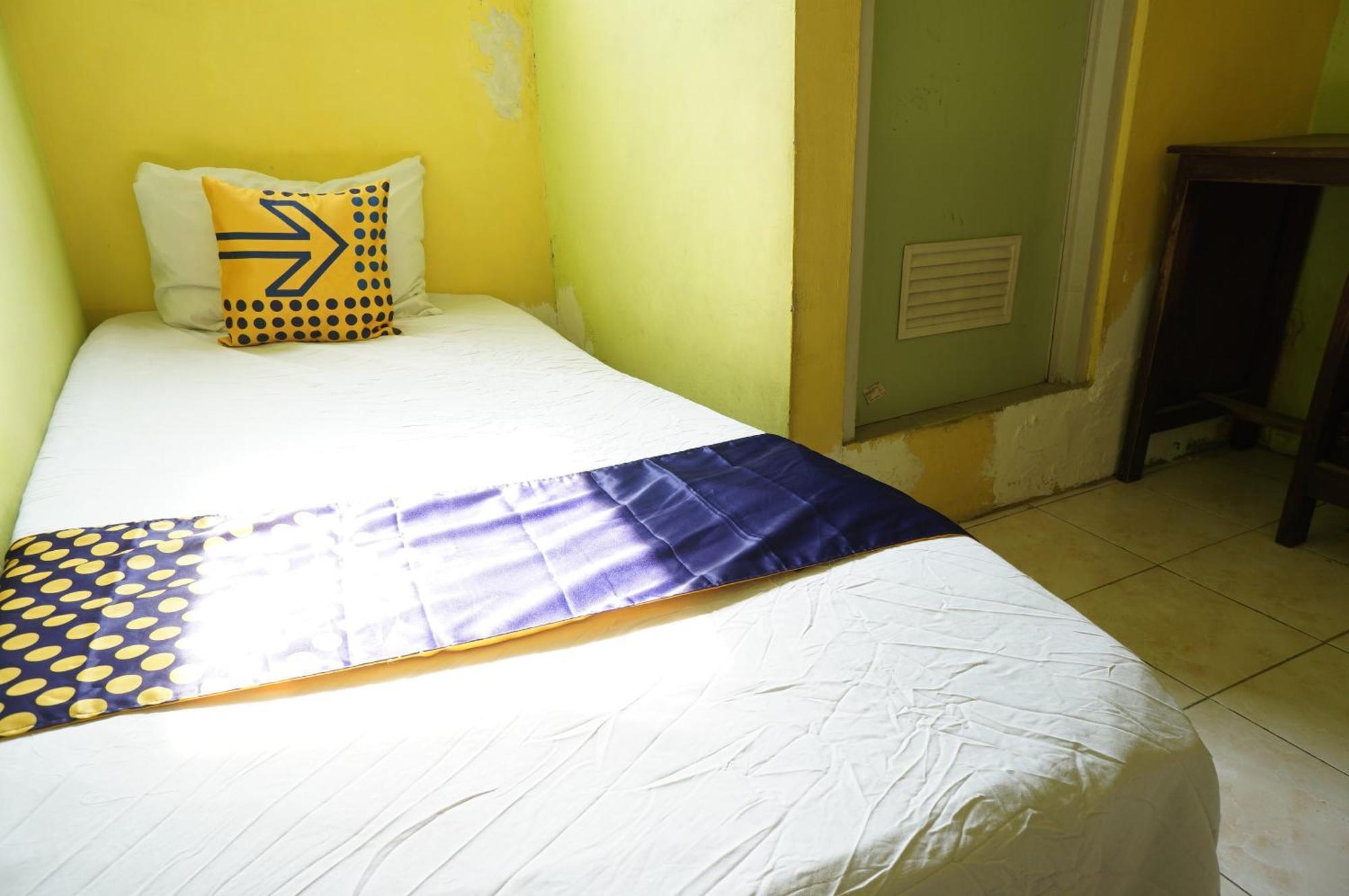 Spot On 93611 Kost Pak Suyatno Syariah 2 Hotel Ponorogo Exterior photo